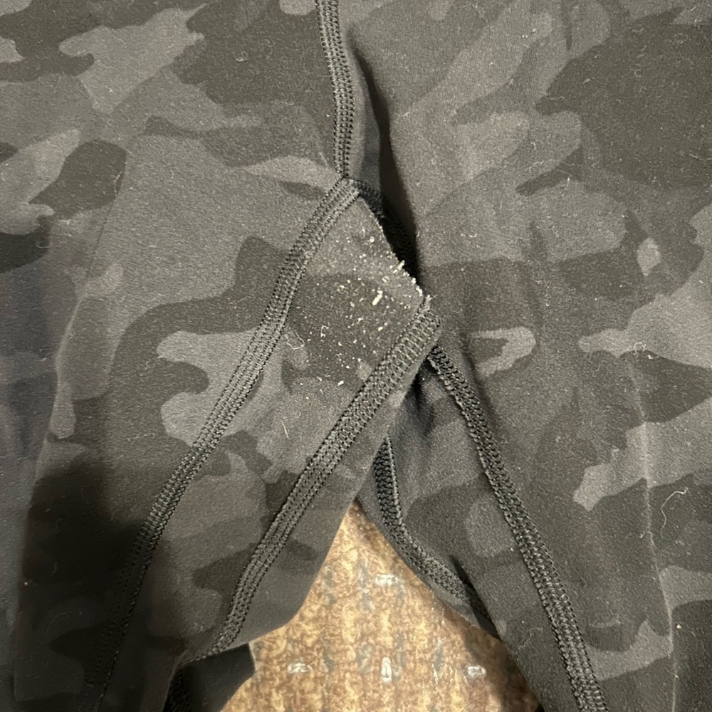 Camo lulu aligns with minor pilling